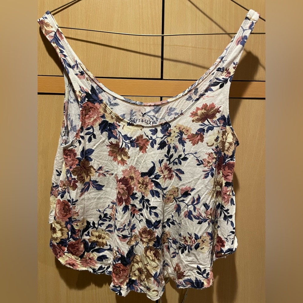 Floral Tank Top by American Eagle size XS